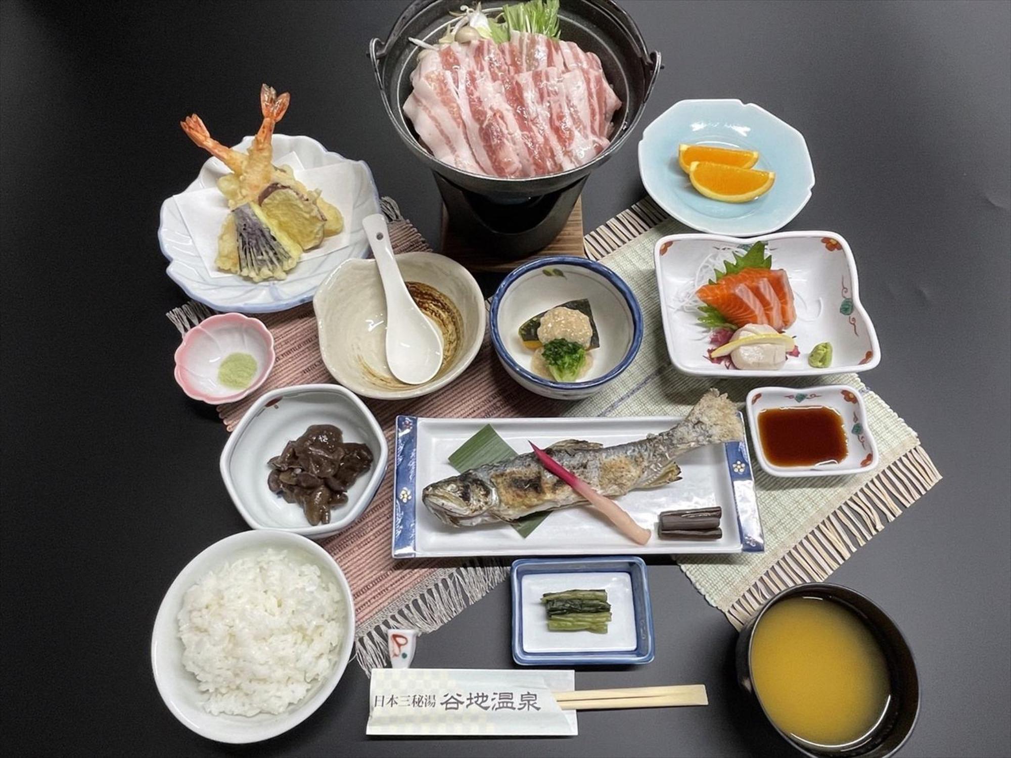 Hotel Yachi Onsen à Towada Extérieur photo
