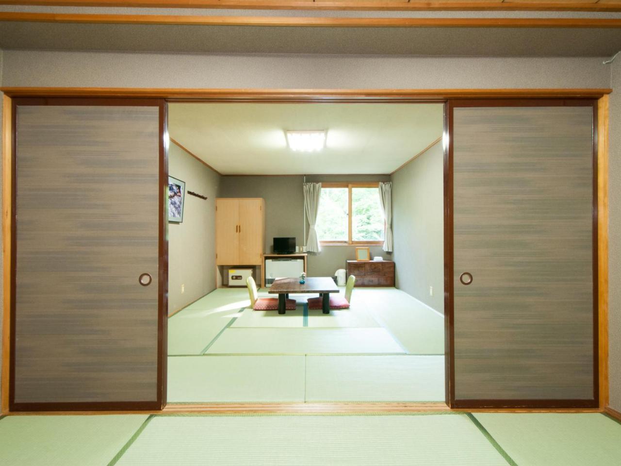 Hotel Yachi Onsen à Towada Extérieur photo