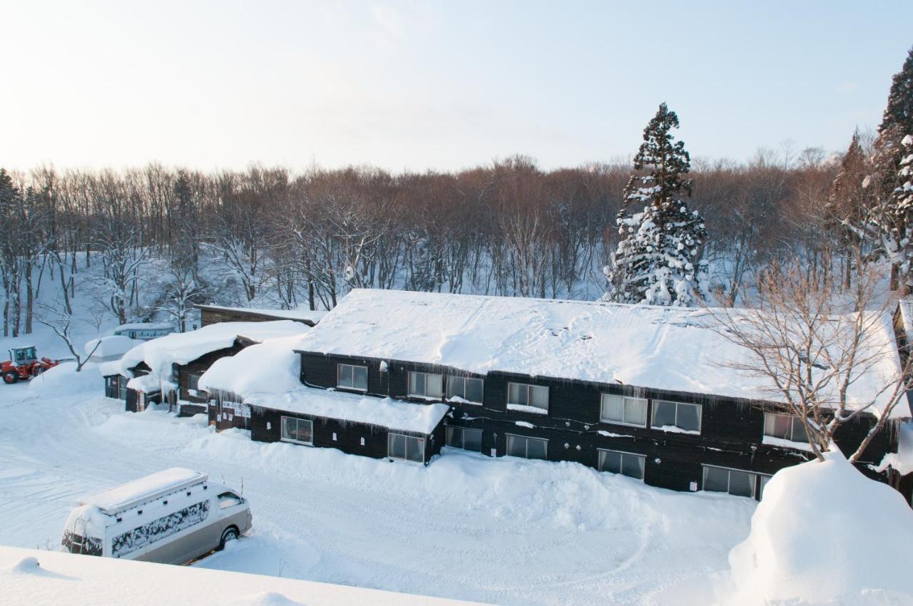 Hotel Yachi Onsen à Towada Extérieur photo